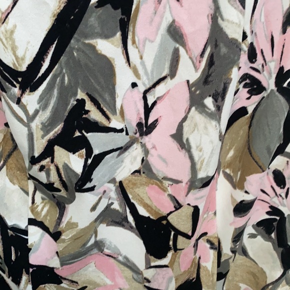 Kasper Pink and Black Floral Dress WITH POCKETS - Picture 3 of 6